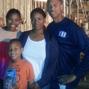 Meet your Posher, Sonya